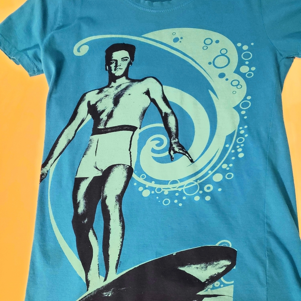 Elvis Blue Hawaii Surf Shirt. Never Worn. See Pics